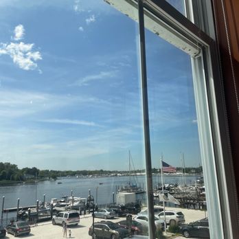 Trafford Restaurant - New American Near Me - Warren, Rhode Island Trafford Restaurant - New American Near Me - Warren, Rhode Island