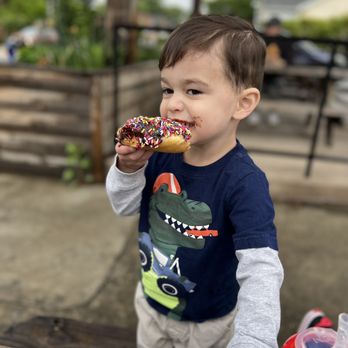 Freddy Donuts - Delicious! - Desserts Near Me - Fredericksburg, Virginia