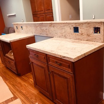 Barron's Stoneworks - Small granite kitchen with backsplash and cap for pony wall - Countertop Installation Near Me Barron's Stoneworks - Small granite kitchen with backsplash and cap for pony wall - Countertop Installation Near Me