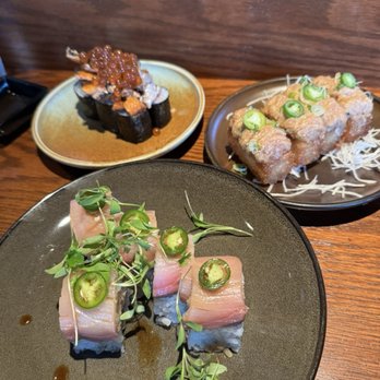 Santō - Salmon hand roll, spicy tuna crispy rice, hamachi hand roll - Japanese Near Me - Los Angeles, California Santō - Salmon hand roll, spicy tuna crispy rice, hamachi hand roll - Japanese Near Me - Los Angeles, California