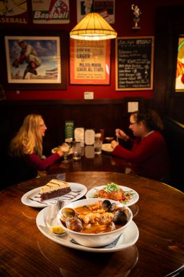 1400 Bar & Grill by null