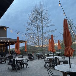 Domaine Artefact Vineyard & Winery - Seating area