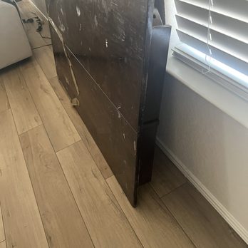 Alpha Moving Services - Dining Room table not even covered.  Delivered broken - Movers Near Me