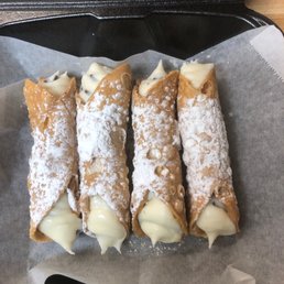 Cannolis
