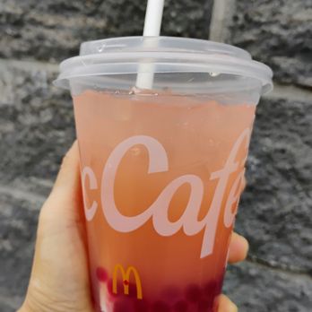 McDonald's - Small Mango Pineapple Refresher with Strawberry Popping Boba $3.29. - Fast Food Near Me - Ottawa, Ontario