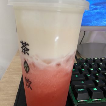 Tea Addicts - 27. Strawberry Tea w/ cheese foam - Bubble Tea Near Me - Seattle, Washington Tea Addicts - 27. Strawberry Tea w/ cheese foam - Bubble Tea Near Me - Seattle, Washington