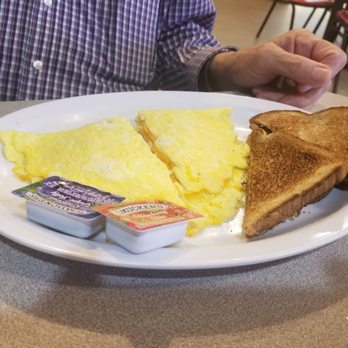 Copper Kettle - Cheese omelet - American Near Me - Charlestown, Indiana