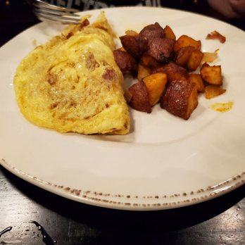 Fat City Kitchen - Custom omelet - three cheeses and andouille sausage. Home fries with large chunks of onion. Seasoned perfectly. - American Near Me - Alexandria, Virginia