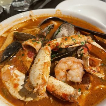 Sotto Mare - The Best Damn Crab Cioppino - Seafood Near Me - San Francisco, California Sotto Mare - The Best Damn Crab Cioppino - Seafood Near Me - San Francisco, California