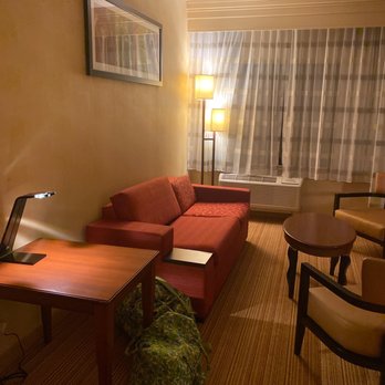 Courtyard by Marriott Boston-South Boston - Sleeper sofa - Hotels Near Me - Boston, Massachusetts Courtyard by Marriott Boston-South Boston - Sleeper sofa - Hotels Near Me - Boston, Massachusetts