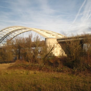 Eiland van Brienenoord - De Brienenoord Brug - Local Flavor Near Me - Rotterdam, ZH