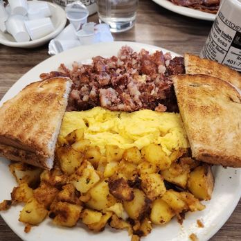 Shanna's Country Kitchen - Coffee & Tea Near Me - Lincoln, Rhode Island Shanna's Country Kitchen - Coffee & Tea Near Me - Lincoln, Rhode Island