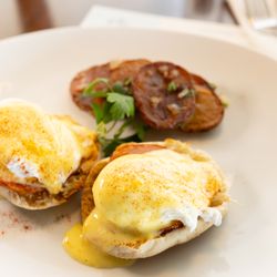 The Pier House - Eggs Benedict