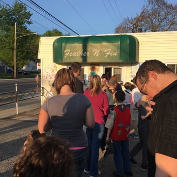 Feather N' Fin - Long line for ice cream - Ice Cream & Frozen Yogurt Near Me - Swartz Creek, Michigan Feather N' Fin - Long line for ice cream - Ice Cream & Frozen Yogurt Near Me - Swartz Creek, Michigan