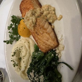 South Beverly Grill - Salmon - New American Near Me - Beverly Hills, California South Beverly Grill - Salmon - New American Near Me - Beverly Hills, California