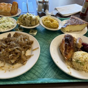 S & S Cafeteria - Cafeteria Near Me - Macon, Georgia