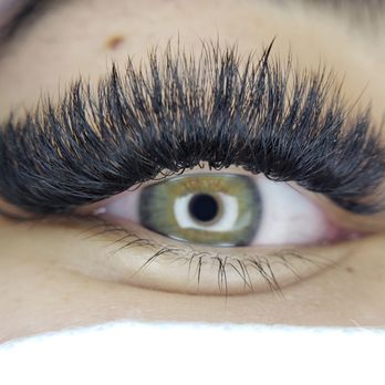Diva Lash & Brow - MegaVolume - Natural eye - Eyelash Service Near Me - Renton, Washington