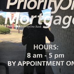 Priorityone Bank - It's 4:06 and this entire building is locked.