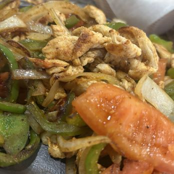 El Salto Mexican Restaurant - Fajitas de Pollo / Chicken Fajitas - Mexican Near Me - Chesterfield, Missouri
