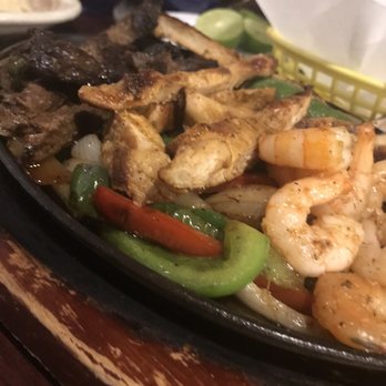Mariscos El Rey 2 - Chicken, streak, and shrimp - Mexican Near Me - Denver, Colorado