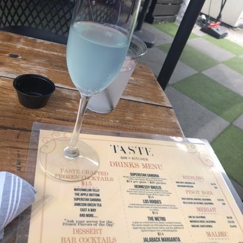 Taste Bar + Kitchen - Cocktail Bars Near Me - Houston, Texas