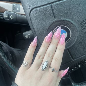 Vanda Nails - Nail Salons Near Me - Reno, Nevada