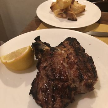 Vini e Vecchi Sapori - Veal Chop - Tuscan Near Me - Florence, FI Vini e Vecchi Sapori - Veal Chop - Tuscan Near Me - Florence, FI