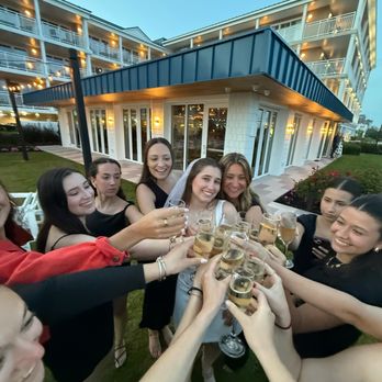 The Pier House - American Near Me - Cape May, New Jersey
