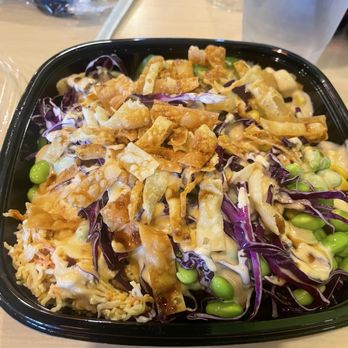 FinBomb Sushi Burrito Pokè Ramen - Ramen Near Me - Baton Rouge, Louisiana