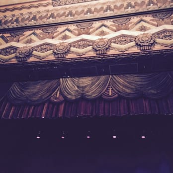 Warner Grand Theatre - Curtain - Cinema Near Me - San Pedro, California
