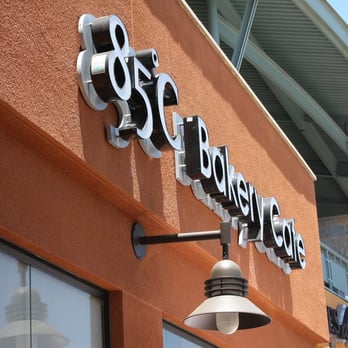 85°C Bakery Cafe-Irvine - Coffee & Tea Near Me - Irvine, California
