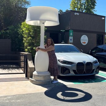 The Front Yard - Parking area - Breakfast & Brunch Near Me - North Hollywood, California The Front Yard - Parking area - Breakfast & Brunch Near Me - North Hollywood, California