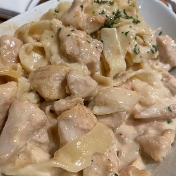 Capone's Coal Fired Pizza - Chicken fettuccini alfredo - Pizza Near Me - Fort Myers, Florida Capone's Coal Fired Pizza - Chicken fettuccini alfredo - Pizza Near Me - Fort Myers, Florida