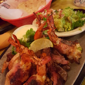 Pappasito's Cantina - Hatch chile combo - Tex-Mex Near Me - Austin, Texas