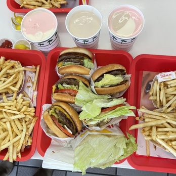 In-N-Out Burger - Feast - Burgers Near Me - Keizer, Oregon In-N-Out Burger - Feast - Burgers Near Me - Keizer, Oregon