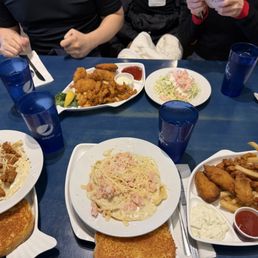 Chicken Alfredo, shrimp Alfredo, combo plate