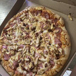 Large Hawaiian Chicken Pizza Large Hawaiian Chicken Pizza