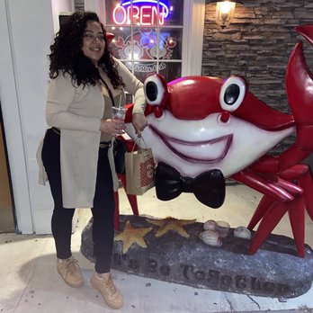 Mr and Mrs Crab - Near the entrance - Seafood Near Me - Clearwater, Florida Mr and Mrs Crab - Near the entrance - Seafood Near Me - Clearwater, Florida