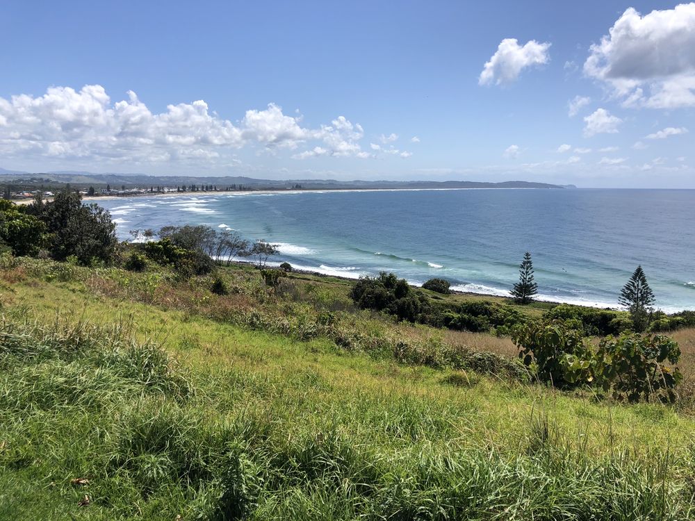 PAT MORTON LOOKOUT Coast Rd, Lennox