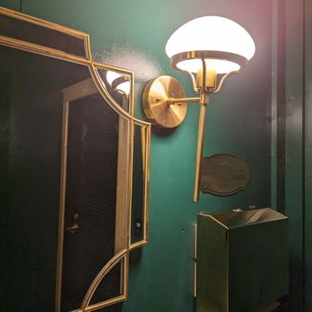 The Pines Dine - Bathroom - Food Trucks Near Me - Lincoln City, Oregon