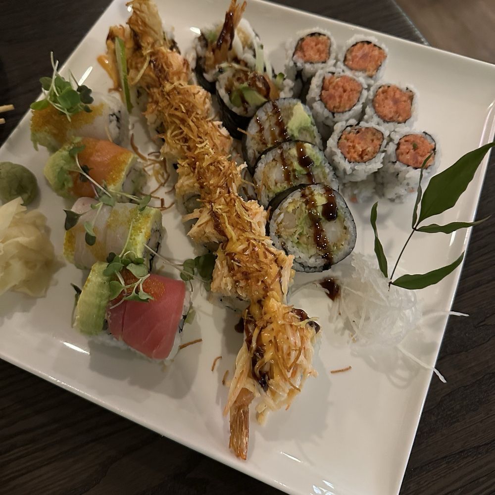 Mochi Sushi & Ramen - Sushi Bars Near Me - Berwyn, Pennsylvania Mochi Sushi & Ramen - Sushi Bars Near Me - Berwyn, Pennsylvania
