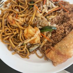 Ocean Jade Kitchen - Shrimp Lo Mein and egg roll