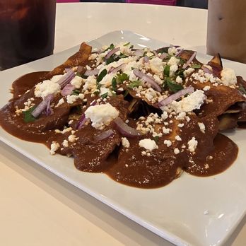 Goki - Bakehouse & Coffee Shop - Chilaquiles de Mole y pollo - Coffee & Tea Near Me - Arcadia, California
