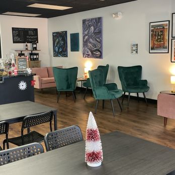Astra Coffee Roasters - Cute decor. - Coffee & Tea Near Me - Highland Park, Illinois
