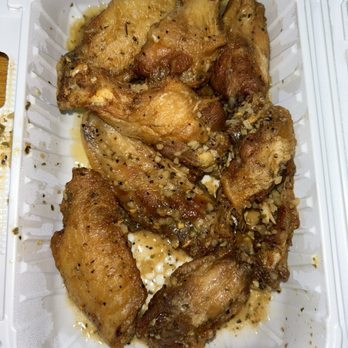Twisted Wings - Garlic parm wings - Chicken Wings Near Me - Brooklyn, New York