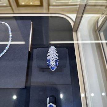 Cartier Fifth Avenue Mansion - Jewelry Near Me - New York, New York