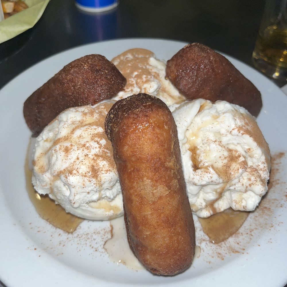 Lengthwise Brewing Company - Deep Fried Twinkies With Ice Cream - Breweries Near Me - Bakersfield, California Lengthwise Brewing Company - Deep Fried Twinkies With Ice Cream - Breweries Near Me - Bakersfield, California