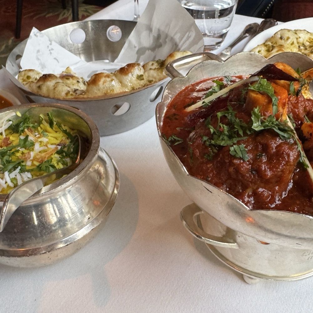 Marvelous food here! Marvelous food here!