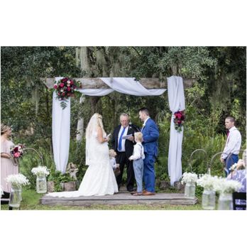 Peddles - Floral arbor decor - Florists Near Me - Casselberry Fl., Florida