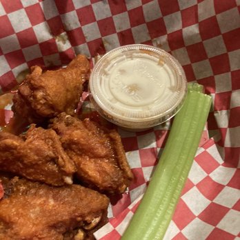Buddy's Pizza - Hot wings - Pizza Near Me - Detroit, Michigan